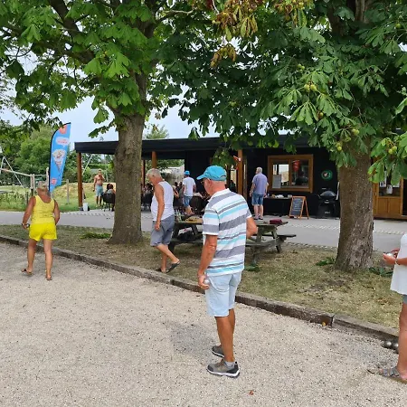 560 Op Recreatiepark De Wielen Sint Maarten