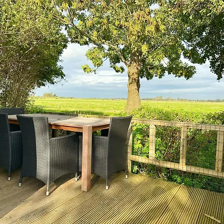 560 Op Recreatiepark De Wielen Chalet Sint Maarten