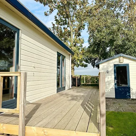 Chalet 560 Op Recreatiepark De Wielen Sint Maarten